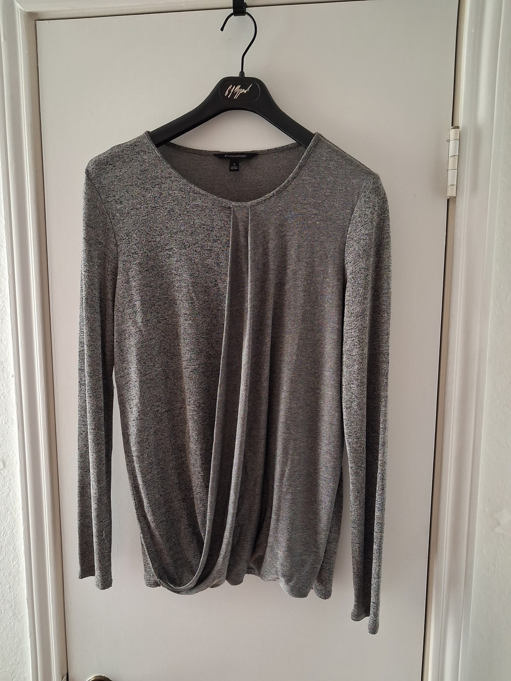 Banana Republic Gray Long-Sleeve Draped Front Top - Picture 4 of 4